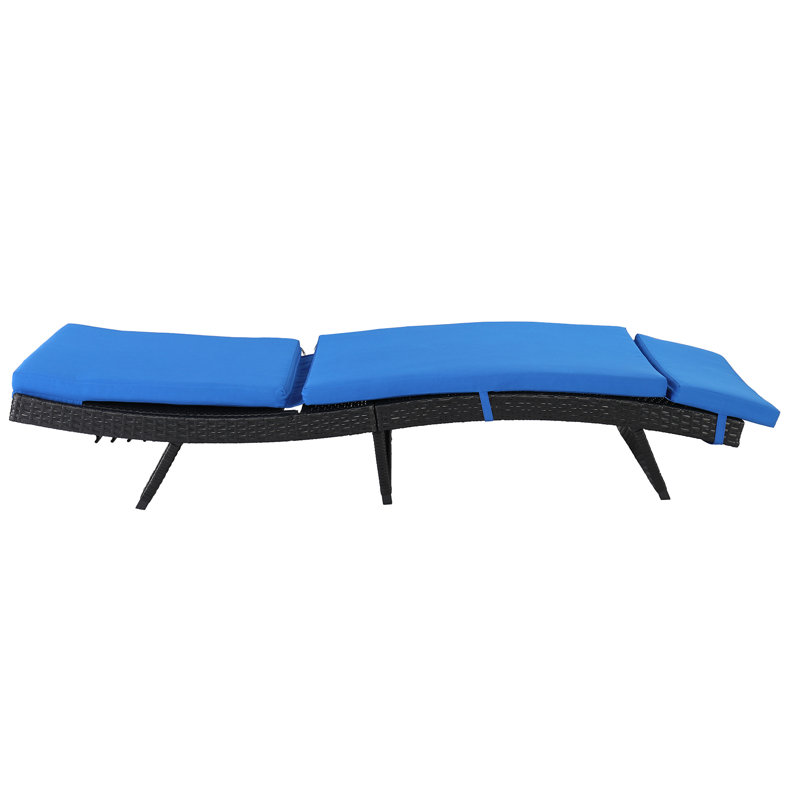 Chaise longue d'extérieur en osier Cotenia, Bleu, Noir