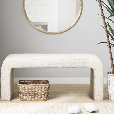 Élégant banc de hall d'entrée en cascade crème Boucle - l 42 po x P 16 po x H 18 po, capacité de poids de 400 lb, aucun assemblage requis Assise moderne en tissu crème, nécessaire