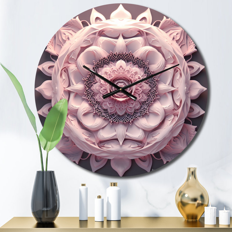 Horloge murale délicate rose Mandala III en métal, Petit