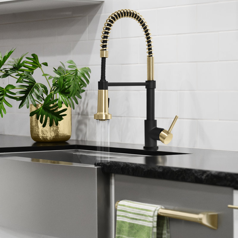 Robinet de cuisine à poignée simple ZLINE Autograph Apollo, Noir mat; bronze champagne
