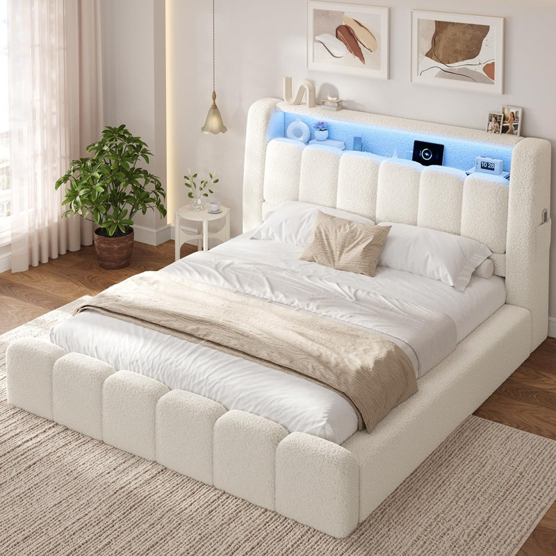 Structure de lit double rembourré en molleton avec tête de lit à lumière RVB, station de charge USB-C intégrée et poche de rangement latérale, lit moelleux à bulles, aucun sommier nécessaire