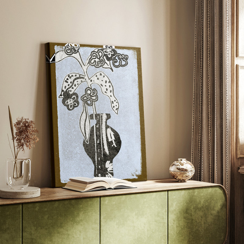 Fleurs graphiques dans un vase II - galerie Cavas sur mesure, H 12 po x l 8 po