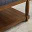Grande table basse avec repose-pieds carré en lin capitonné et grand repose-pieds avec tablette en bois massif-125537985