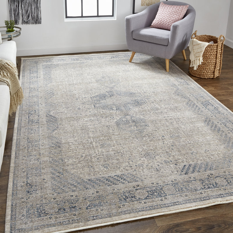 Gilford Oriental Indoor Rug, Rectangle 4' x 5'3"