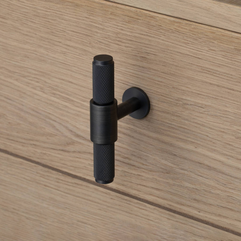 Bar / Handle Pull, Smoked Bronze