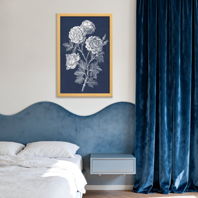 Plantes et fleurs roses sur fond