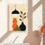 Vases et suspension de style années 50, art mural abstrait géométrique aux tons chauds sur toile-832301081