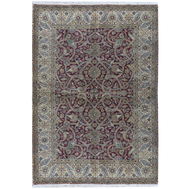 Tapis rouge et crème noué à la main de haute qualité