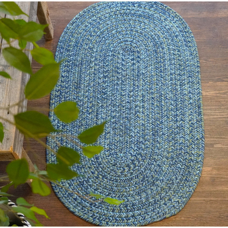 Tapis intérieur / extérieur en tweed bleu Chadarius Coastal, Ovale 1 pi 8 po x 2 pi 6 po