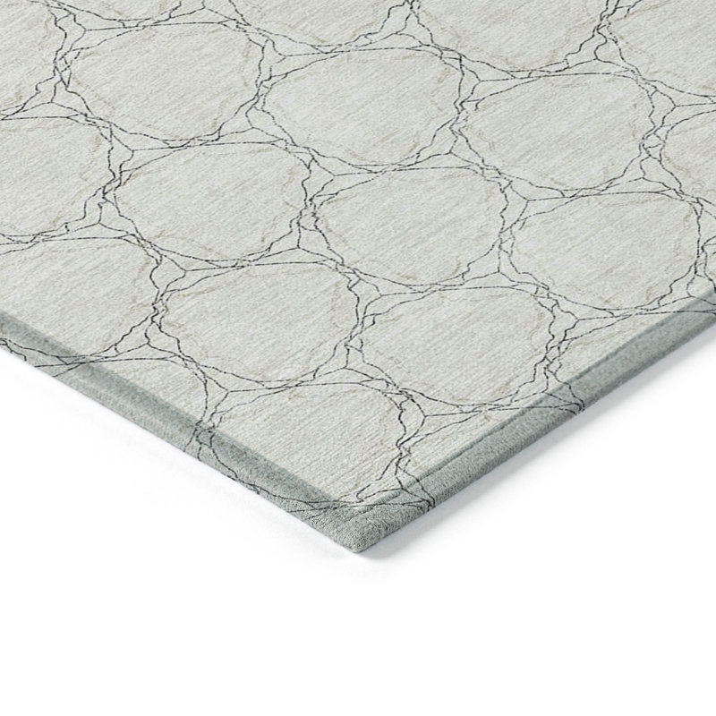 Ivory Geometric Machine-Washable Indoor/Outdoor Rug