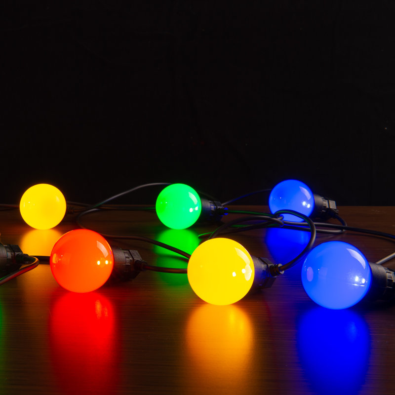 Guirlande de 48 lumières sphériques d'extérieur 48,25 '(connectable de bout en bout)