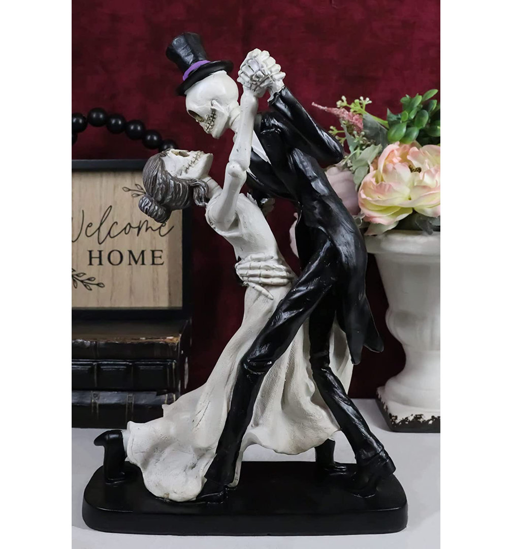 Floyce Figurines & Sculptures The Holiday Aisle®
