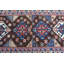 Charmant tapis turc rétro dans des tons chauds de terre, parfait pour rehausser n'importe quel décor de salon ou de chambre à coucher
