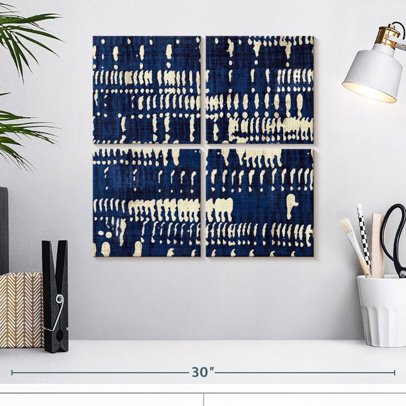 Kerner Indigo Batik IV, H 18 po x l 18 po