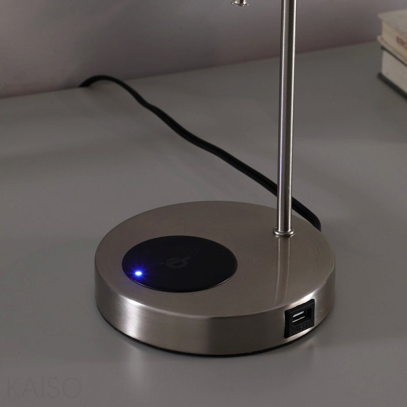 Lampe de table moderne 20 pouces avec station de charge USB / Shelby