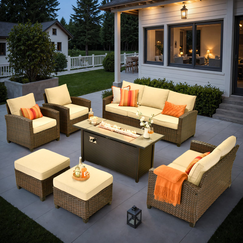Ensemble de mobilier d'extérieur avec poêle 7 pièces Sturgill, Beige