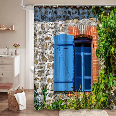 Maison de campagne française avec 12 crochets