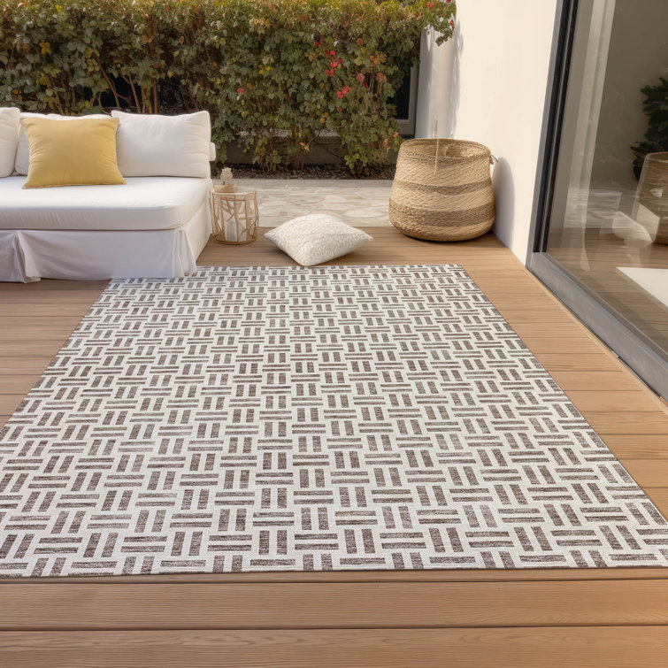 Aquaisha Geometric Indoor Rug