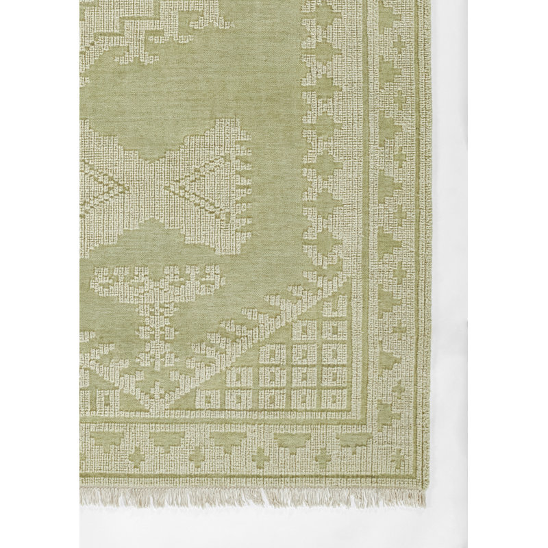 Momeni Bristol Traditional Medallion Green Area Rug, Rectangle 8' x 10'