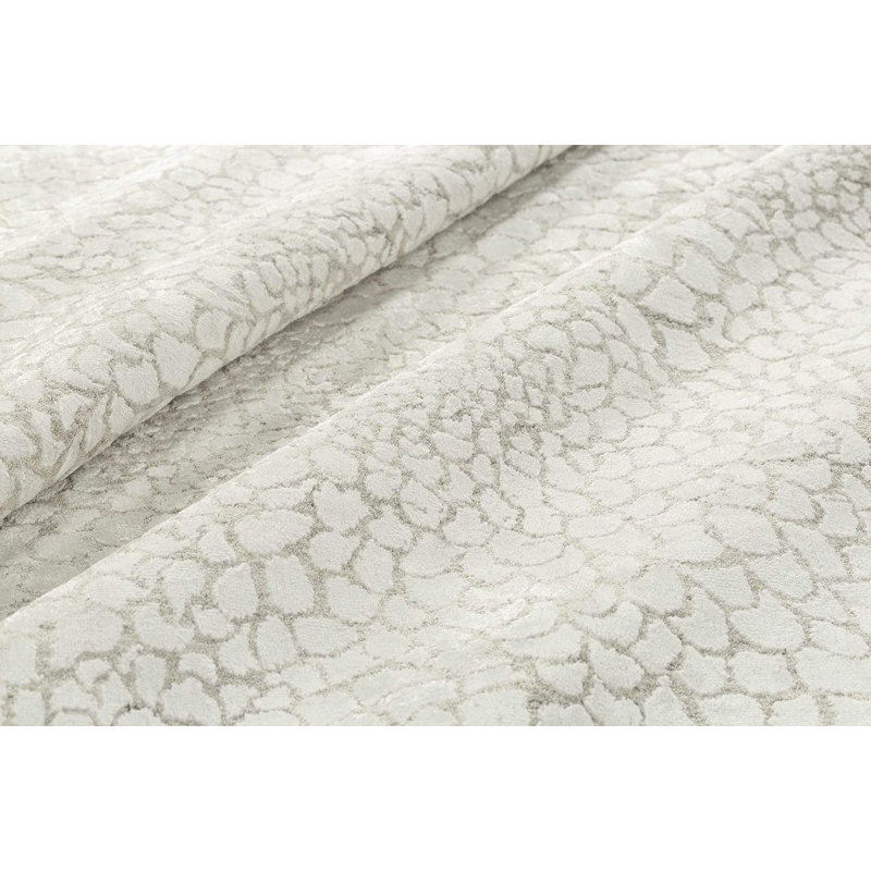 Inca Area Rug in Ivory/Light Gray, Rectangle 2' x 3'