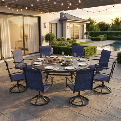 Ensemble repas pour 8 personnes avec chaises pivotantes