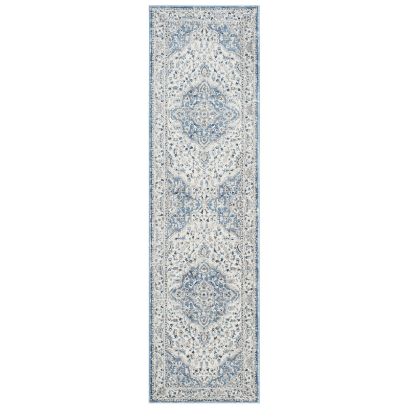 Chyan Oriental Indoor Rug, Runner 2'2" x 7'10"