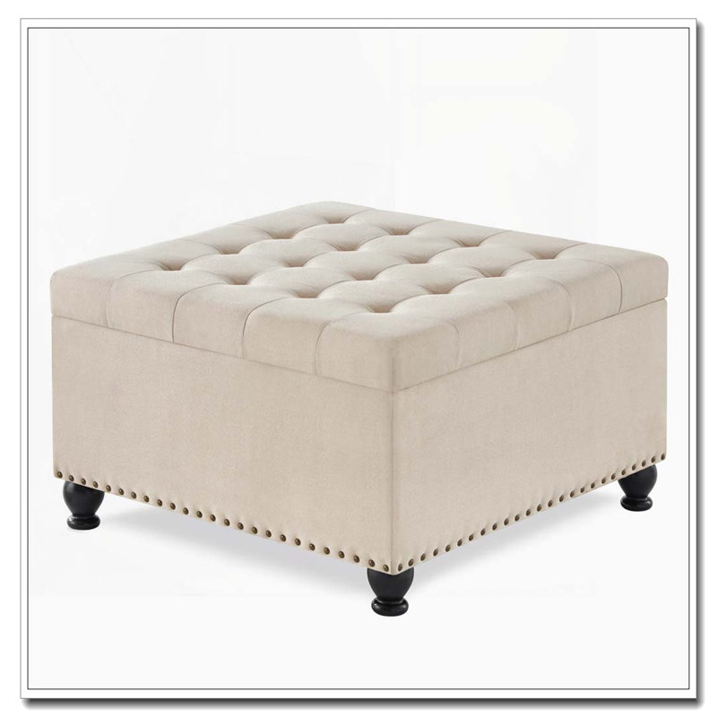 Grand repose-pieds carré avec garniture cloutée, Beige
