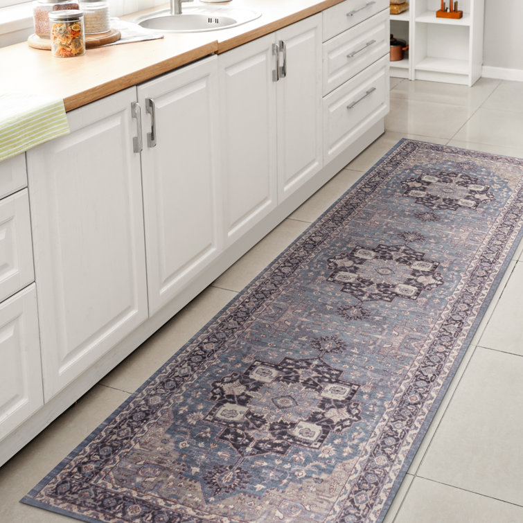 Sarok Ornate Medallion Machine-Washable Blue/Cream Rug