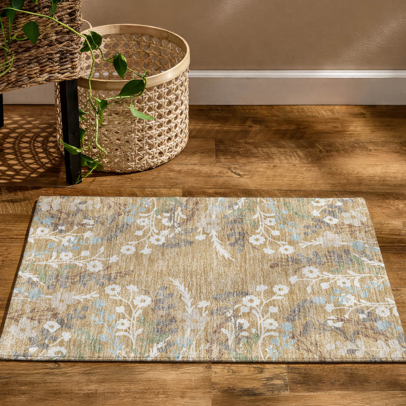 Tapis floral lavable à la machine de qualité supérieure Mayfield AMF2334, Gold, 2 pi 6 po x 3 pi 10 po
