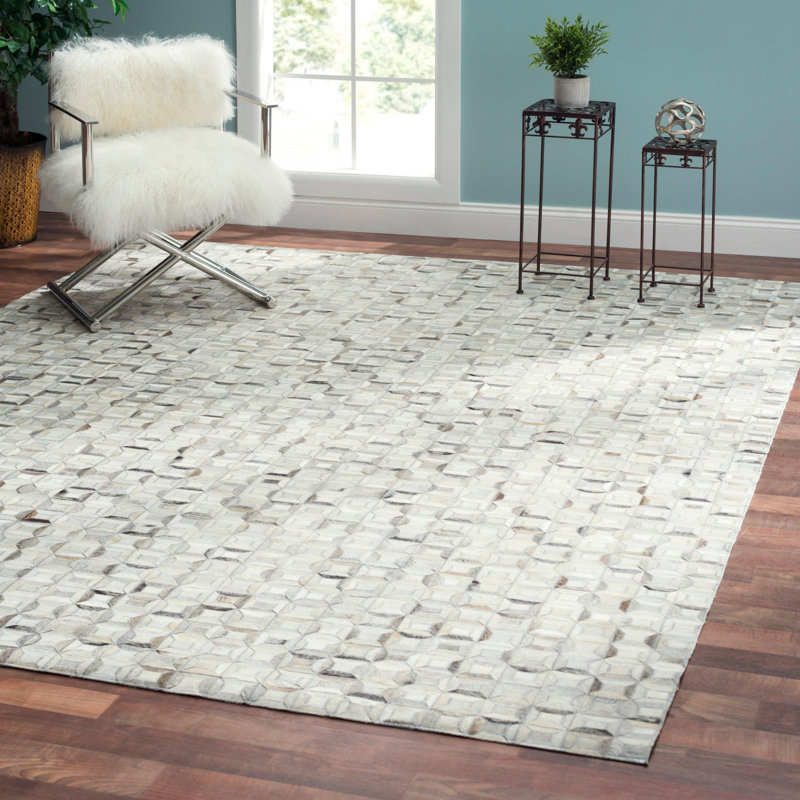 Cowhide Geometric Area Rug in Silver