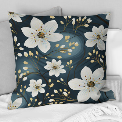 White Coastal Elegance Floral Pattern - Floral Printed Throw Pillow