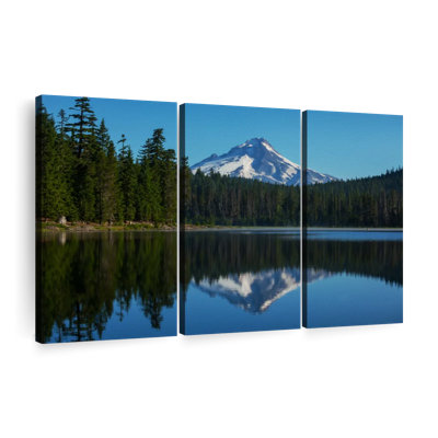 " Mount Hood Reflection "