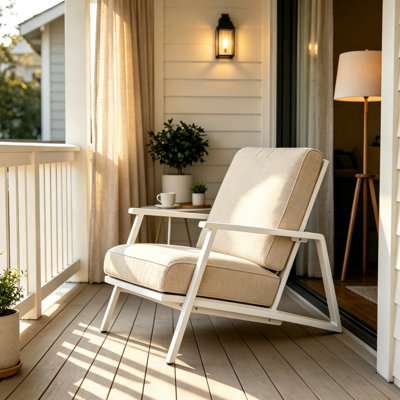 Méridienne de patio, fauteuil club d'extérieur avec coussin beige et structure en bois d'acacia blanc, sièges traditionnels de style Adirondack pour la cour, la piscine et le foyer, capacité de poids de 400 lb