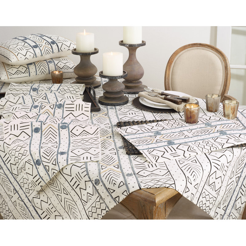 Chemin de table géométrique 100% coton Gillham, L 90 po x l 16 po