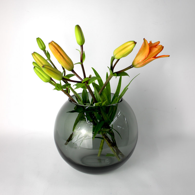Dahntay Handmade Glass Table Vase, Grey