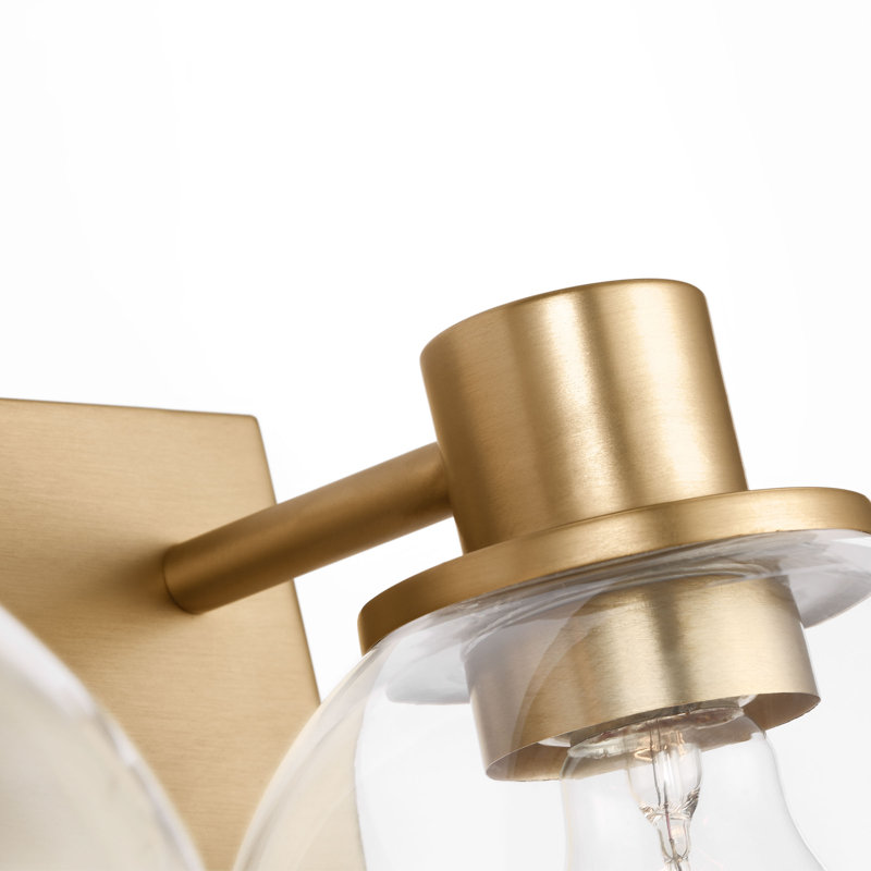 Grande baignoire Rito de Génération Lighting , H 7,125 po x l 23,125 po x P 7 po, Laiton satiné, Trois lumières