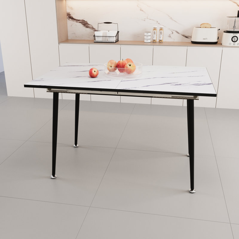 Table de salle à manger extensible, 47 po à 63 po, aspect marbre blanc, industrielle moderne pour le quotidien - aspect marbre 63 po, pieds en métal noir, pour 2 à 6 personnes