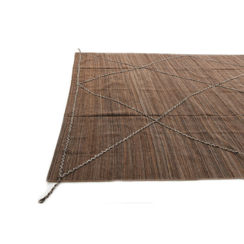 Tapis brun 8x11