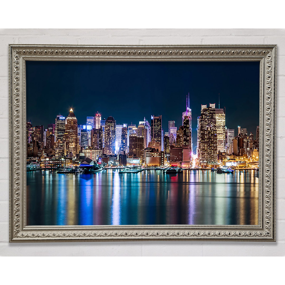 Gerahmtes Wandbild Reflections From The Big Apple