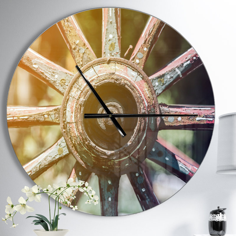 Horloge murale Swigart Farmhouse Designart, Moyen