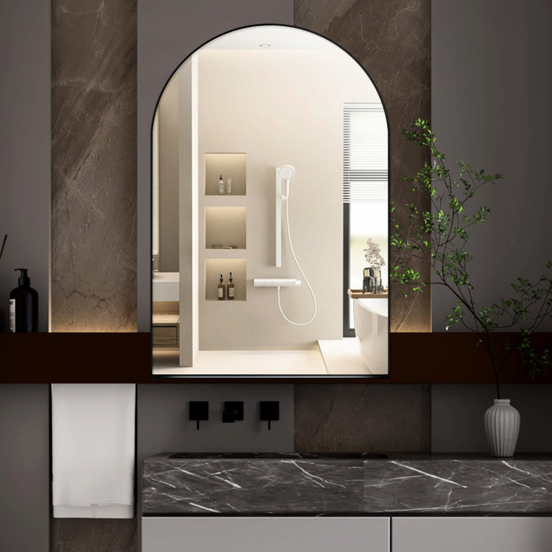 Armoire murale de salle de bain encastrée 24 po x 36 po, cadre en métal noir mat avec miroir et tablette de rangement réglable
