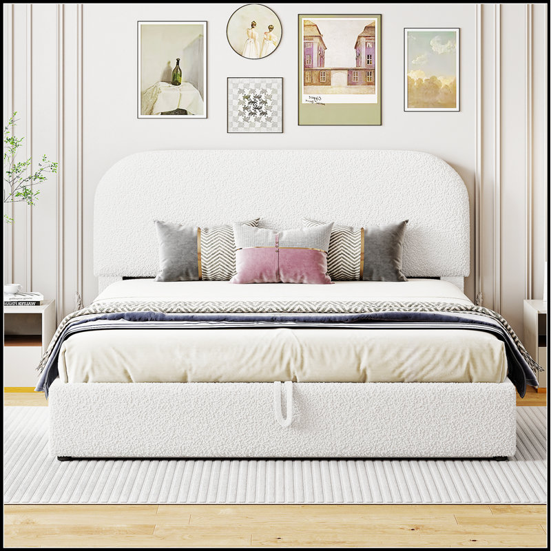 Lit plateforme tapissier Teddy avec système de rangement hydraulique, alliant confort et commodité pour les chambres modernes.