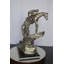 Statue en bronze au fini argenté pour homme avec deux chevaux de la collection Nifao - Taille: L 25 po x l 13 po x H 26 po.