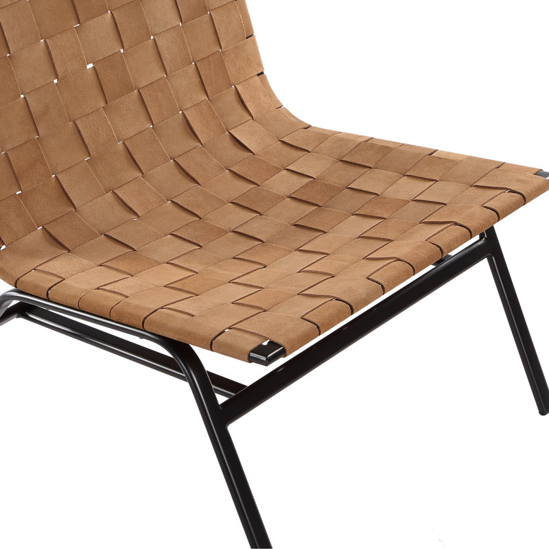 Élégante chaise d'appoint en cuir brun - siège en tissage de panier et fabrication de style Mid-Century moderne avec mousse à dossier tissé