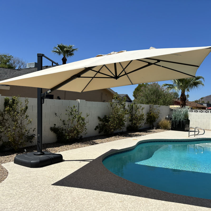 Parasol rectangulaire avec base 10 pi x 13 pi Mcduffy, beige, Kaki, H 108 po x l 120 po x P 156 po