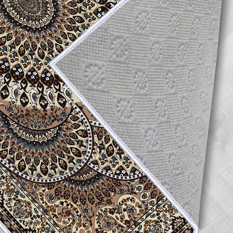 Tapis noir / or / brun Mathison