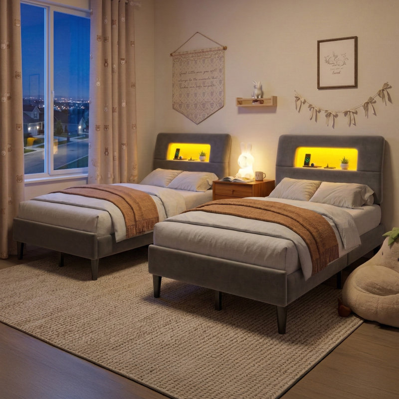 Lit plateforme tapissier avec tête de lit avec rangement, base de lit en velours avec lumières DEL RVB et station de charge