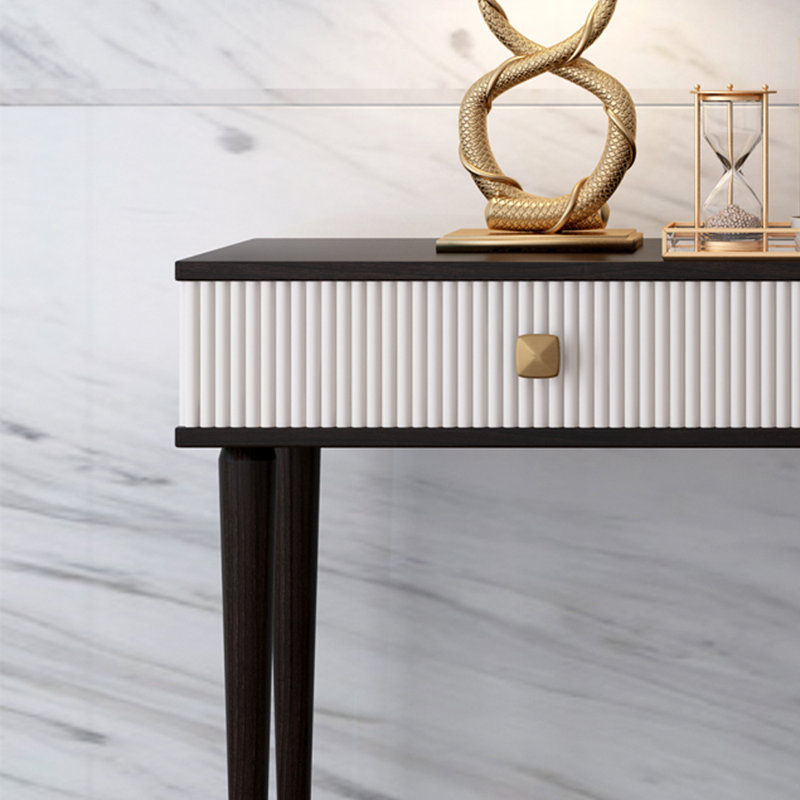 Console American Light Luxury