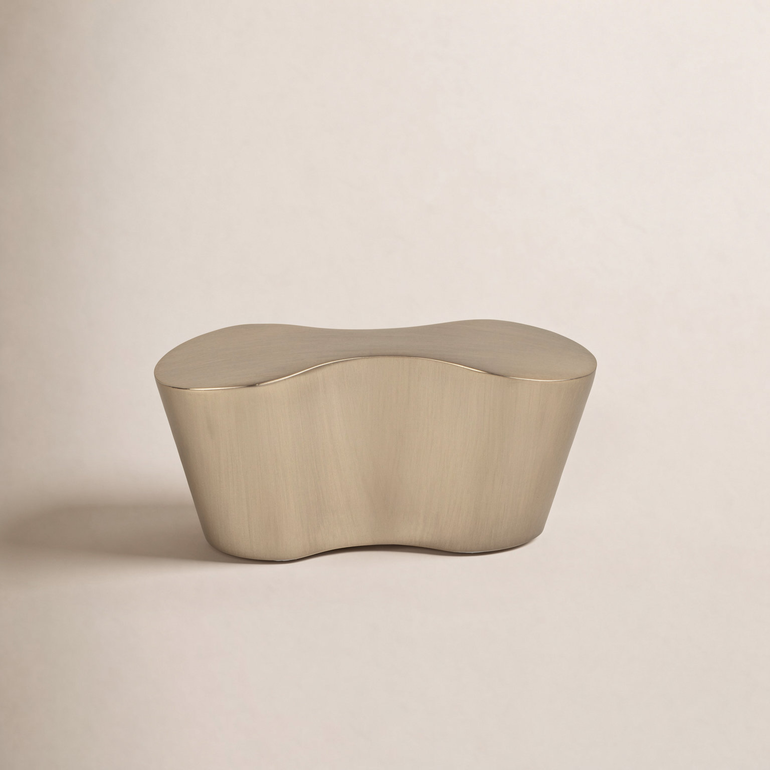 Infinity Oval Cabinet Knob, Honey Bronze