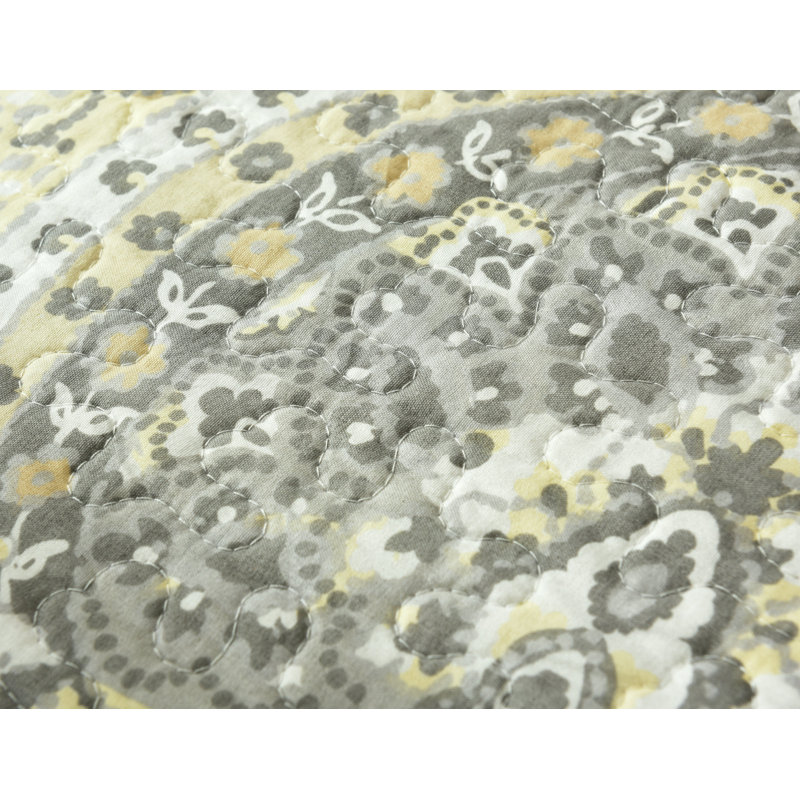 Eclectic Polyester Quilt, Twin